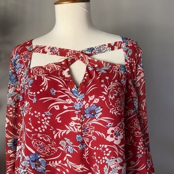 Umgee Red Floral Keyhole Bell Sleeve Tunic Dress M - Picture 6 of 8